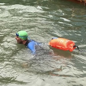 Буй-безопасности Towable dry bag от Aqualung Sport